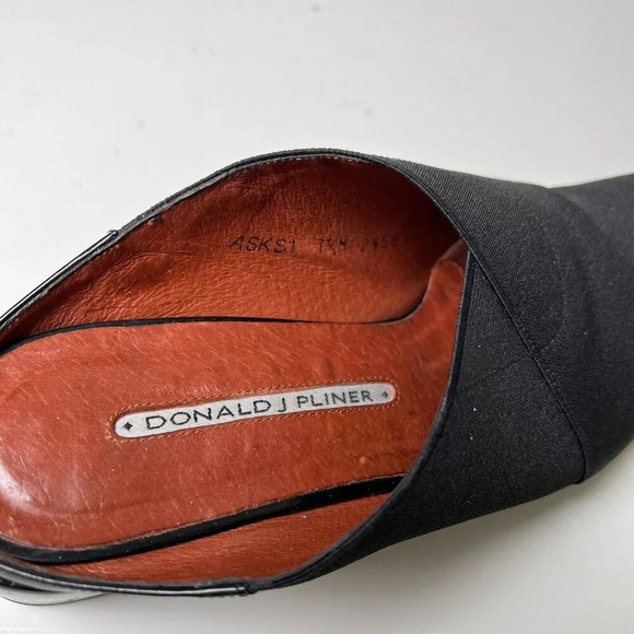 Donald Pliner Mule Heels Size 7.5 Black Cross Over Top Square Toe Shoes Spain - Picture 9 of 11